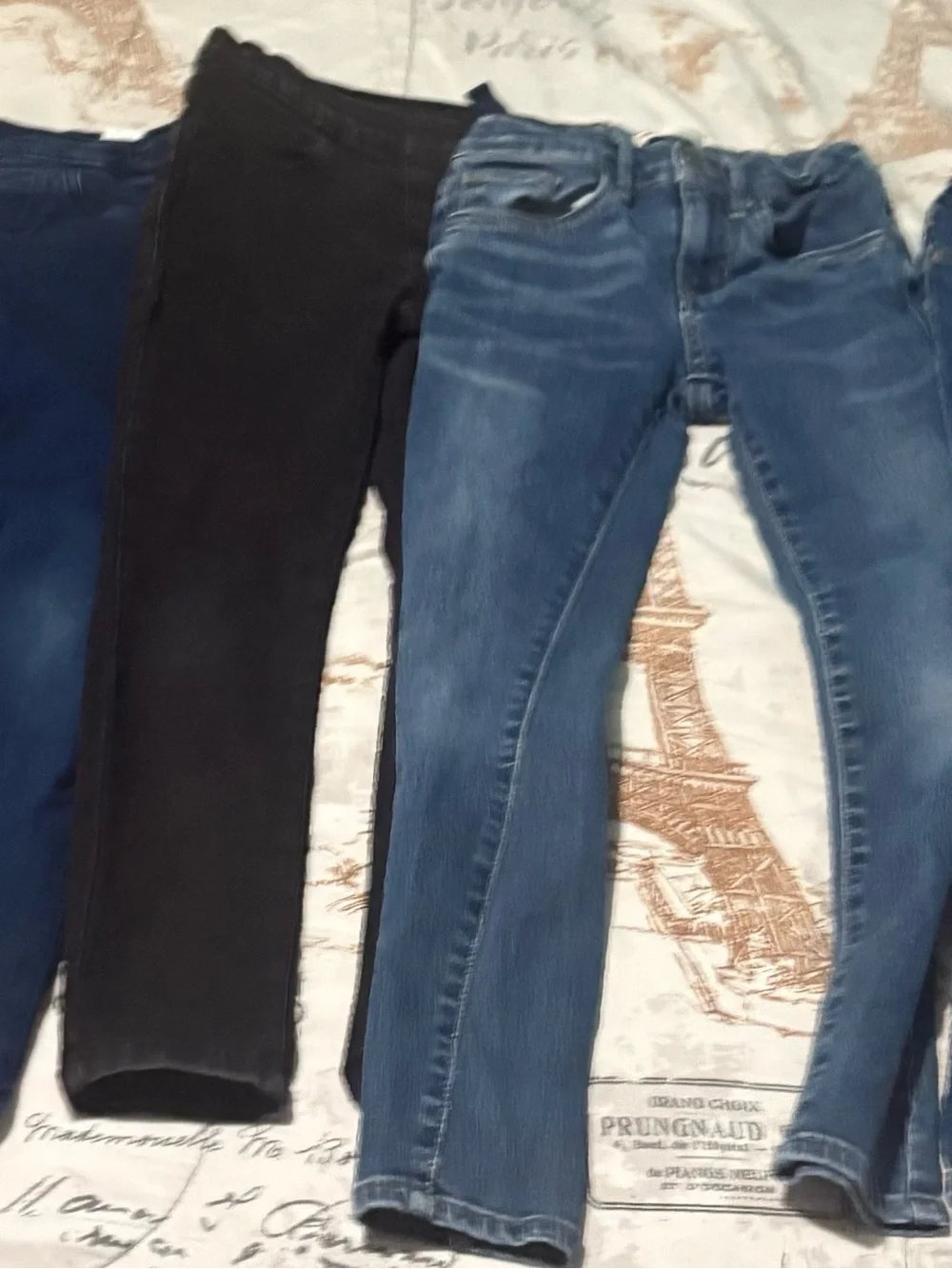 Girls' Levi’s Jeans Bundle - and t-shirt bundle size 7
